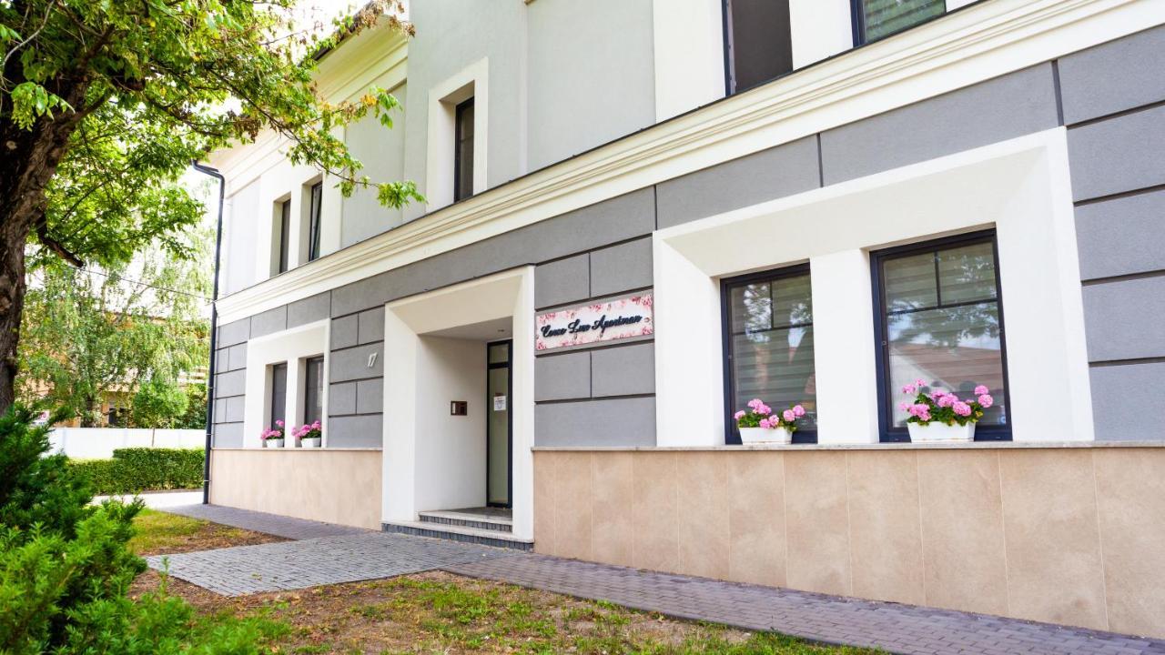 Corso Lux Apartman Gyula Eksteriør billede