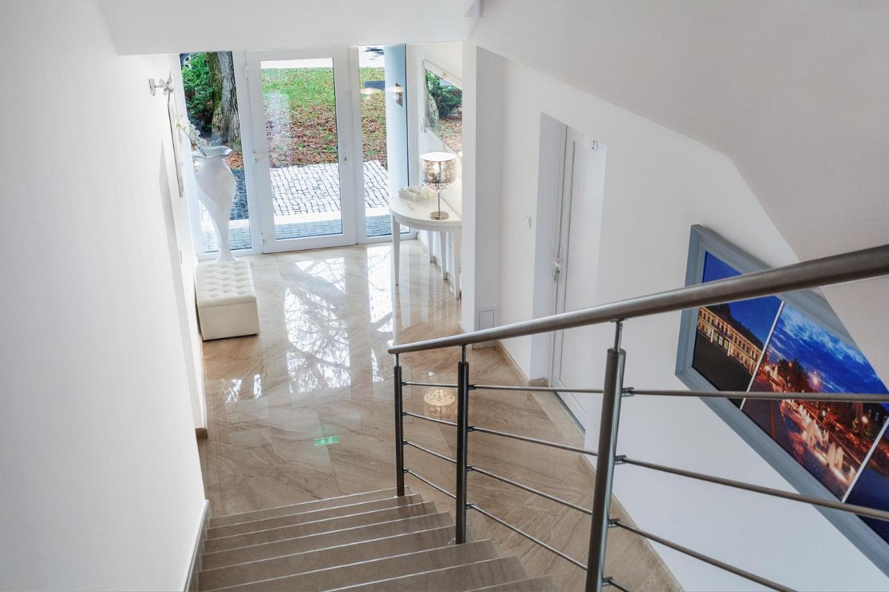 Corso Lux Apartman Gyula Eksteriør billede